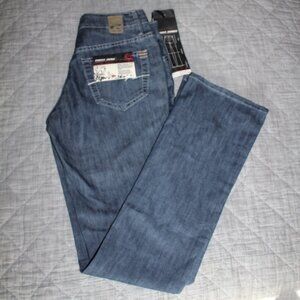 Point Zero Size 28W 32L Straight Leg Jean New